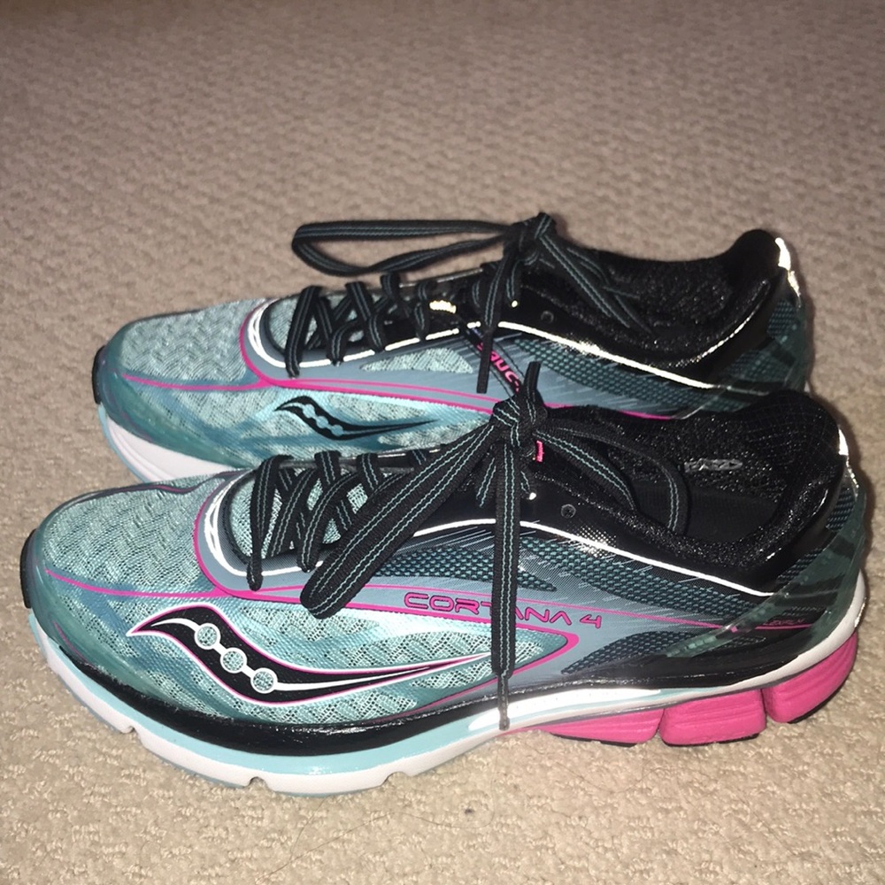 Saucony Cortana 4 running sneakers
